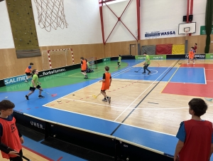 Předvánoční florbalový turnaj (16. 12. 2022)